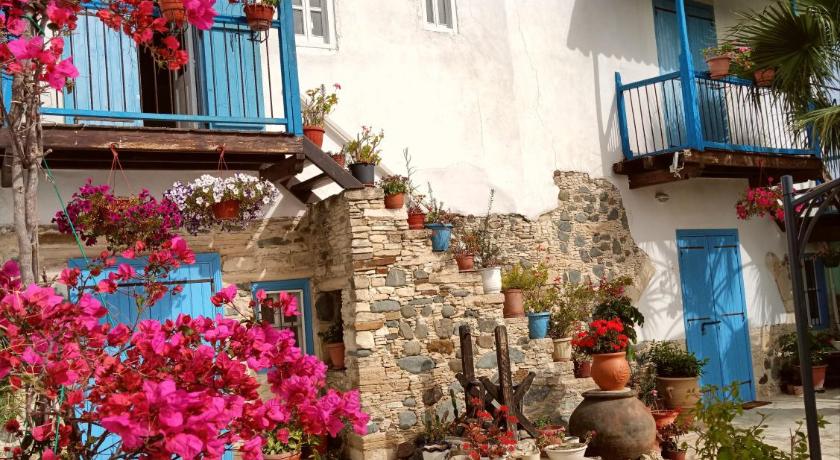 Traditional House in Pera