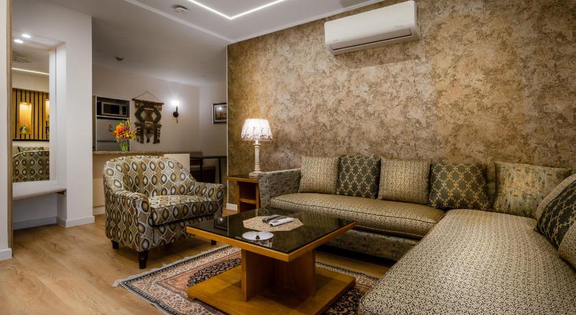 Prestige Hotel Suites - image 13