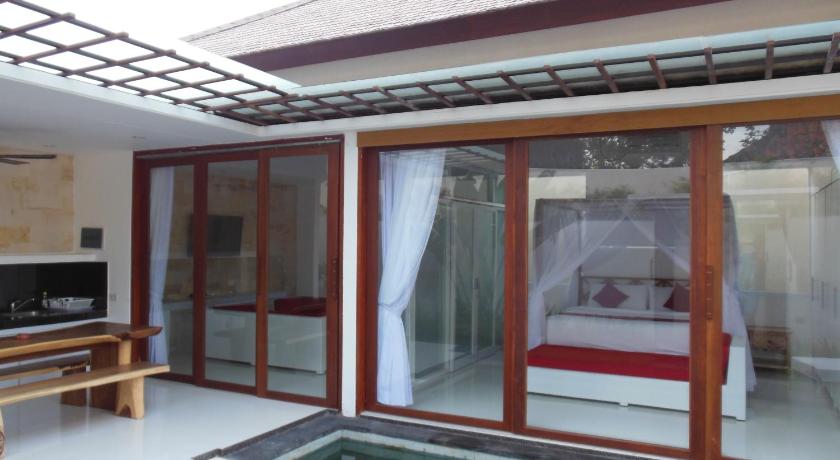 HK Villa Bali - image 13