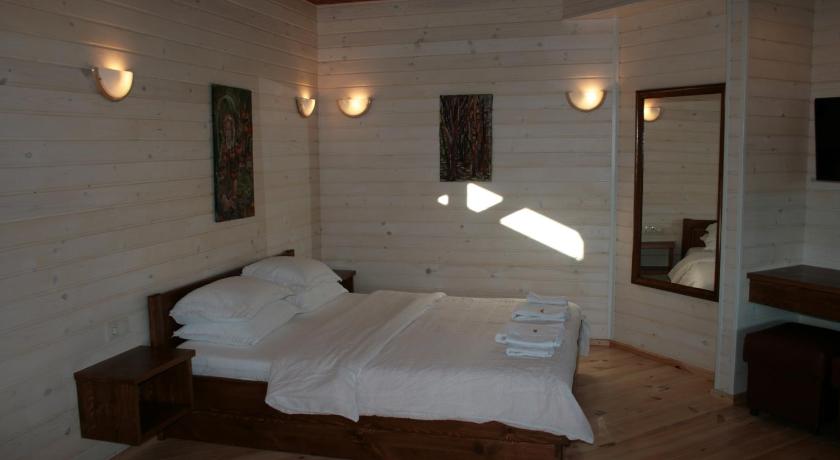 Tora Bora Guest House — Hotel in Pancharevo