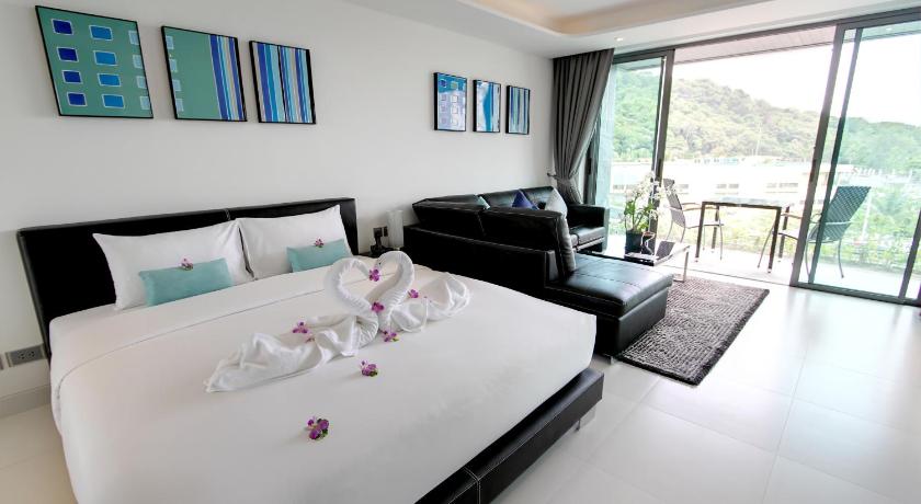 Image of Studio with Sea View 0