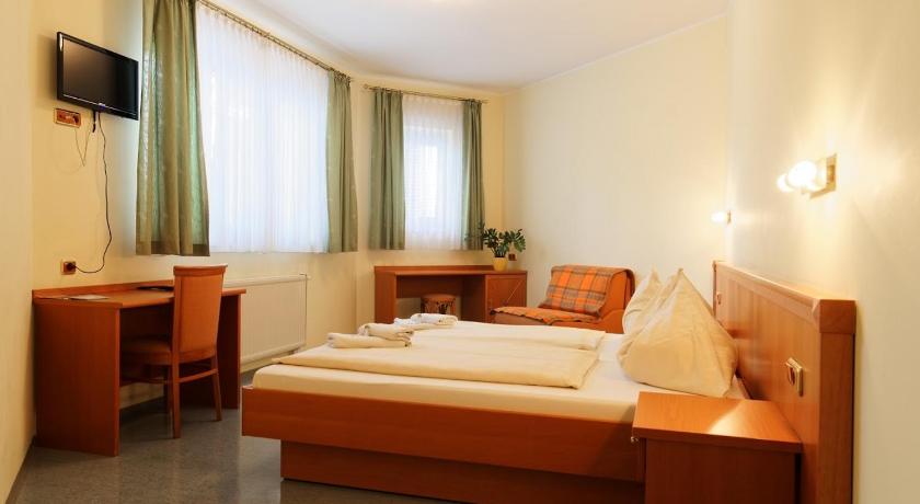 Image of Single Room 1