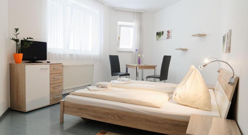 Image of Single Room 4