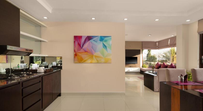 Image of Deluxe Suite 7