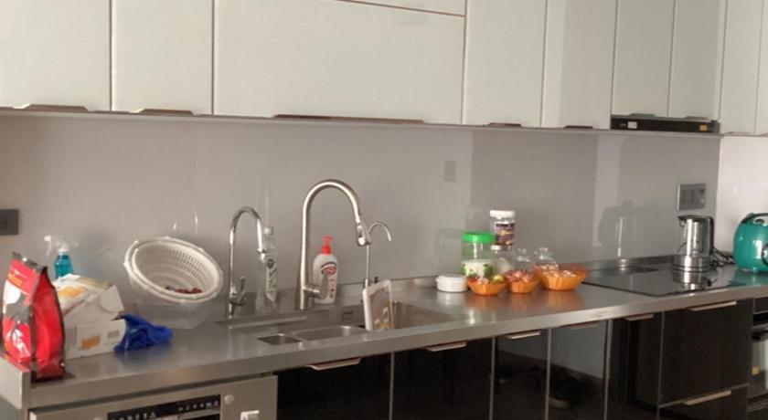 GMC - image 6