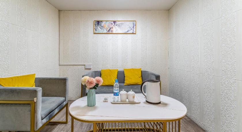 Image of Standard Suite 4