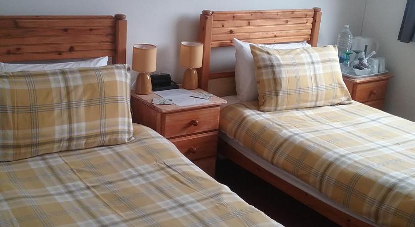 Image of Room 8 Twin Room with Sea View 2nd Floor 1