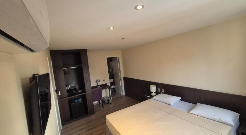 Image of Apartment 11