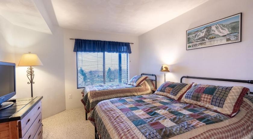 챔피언 Seven Springs Meadowridge 2 Bedroom Standard Condo with Deck and Mountain Views! condo 4성급 숙소 전망