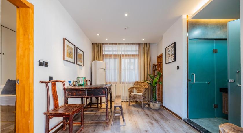 Image of Deluxe Suite with Yard-view 7