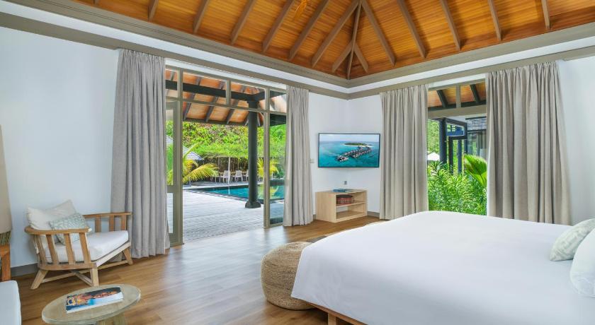 Image of 3 Bedroom Island Pool Residence - Five Nights or More, Domestic Transfer Included 6