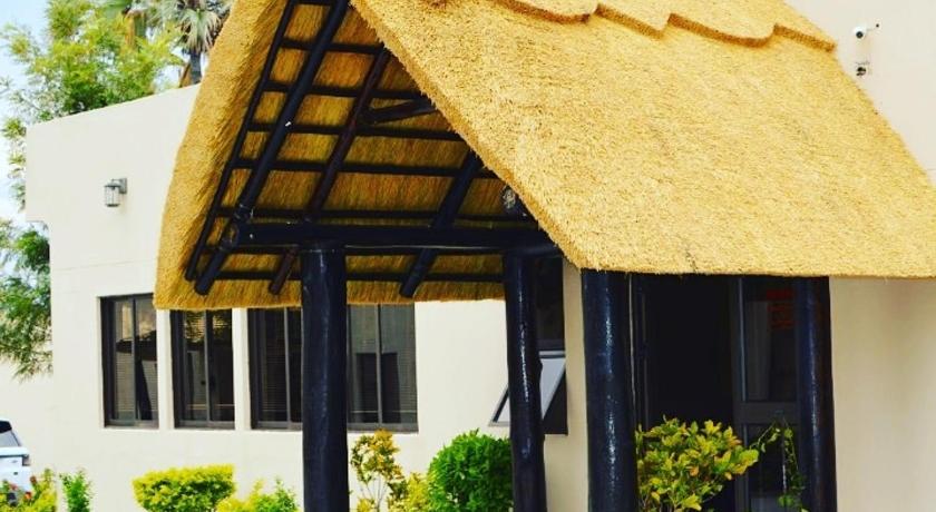 Etang Hotels