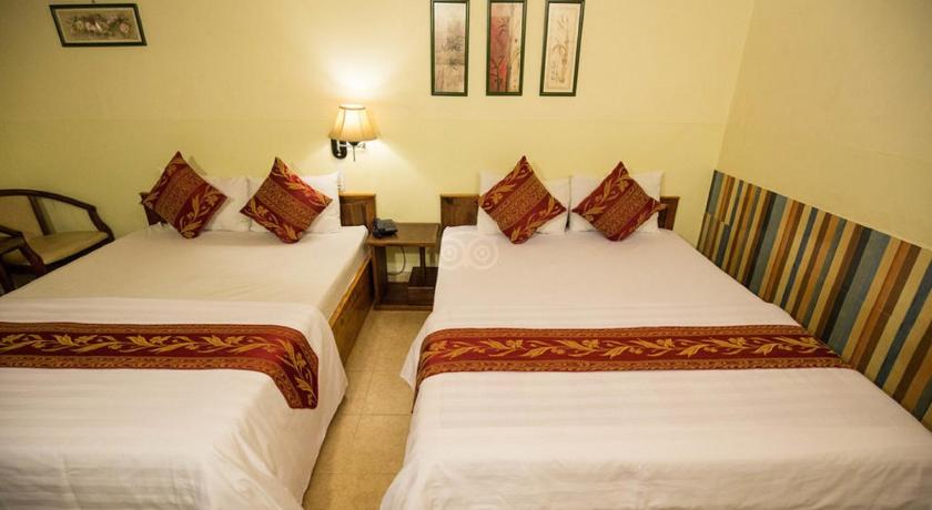 Image of Deluxe Two Queens 8