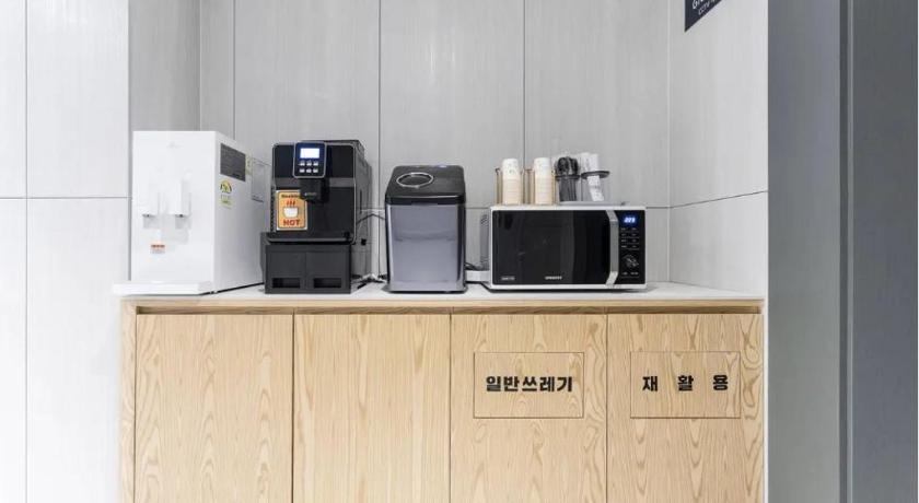 Incheon Bupyeong Lounge Seven - image 15