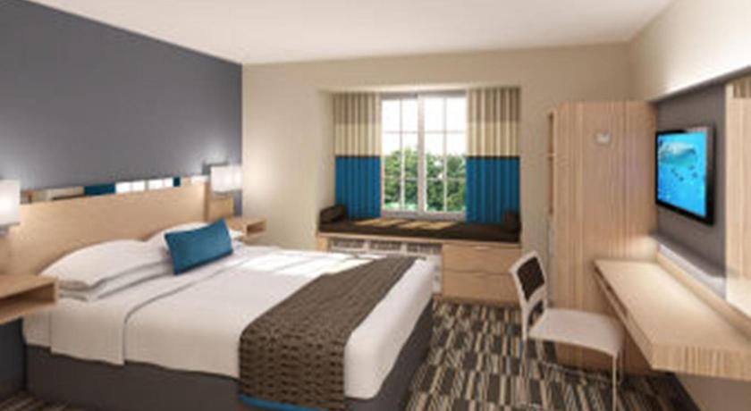 Microtel Inn & Suites by Wyndham Altoona