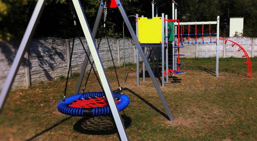 켄치에르진-코즐레 Dworska Elektrownia 2성급 호텔 부대시설