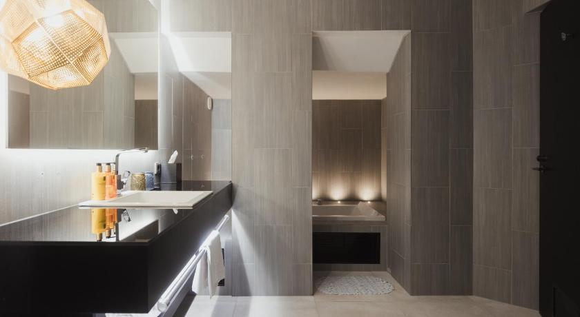 Image of Sky Suite 9