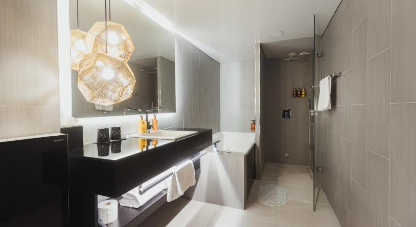 Image of Sky Suite 2