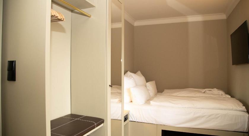Image of Junior Double Room with Balcony 0