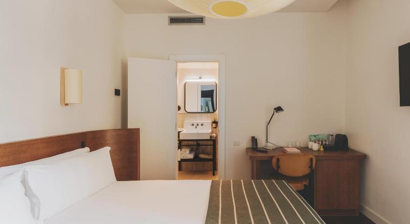 Image of Double or Twin Room 4