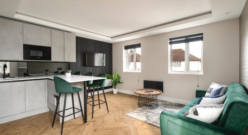 Skyvillion -1bed Cockfosters Near Alexandra Palace - image 7