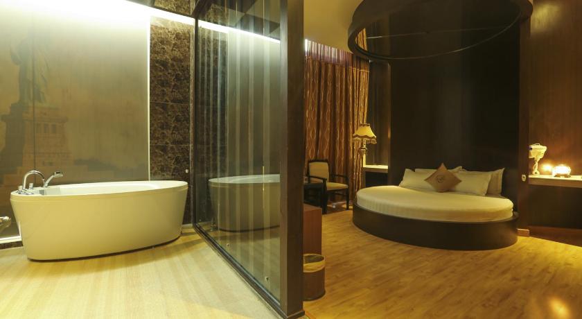 Da Nang Eden Plaza Danang 4-Star Hotel lobby