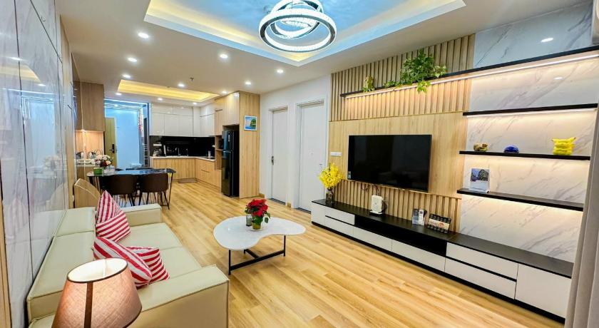 Căn Hộ 3 Phòng Ngủ (Three-Bedroom Apartment)
