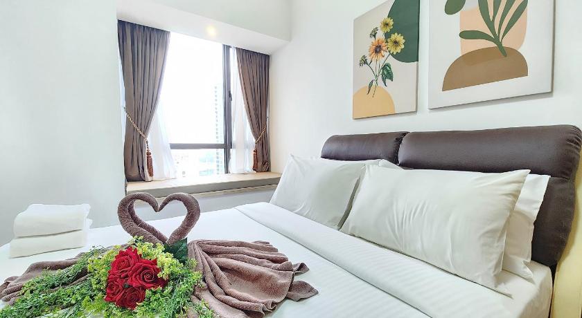 Image of Three-Bedroom Apartment with Balcony 16