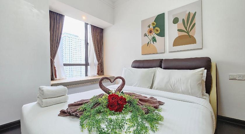 Image of Three-Bedroom Apartment with Balcony 15