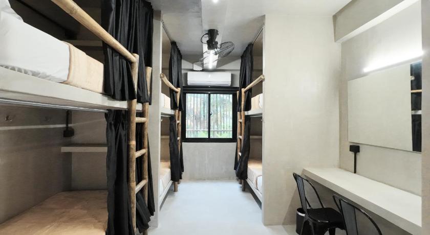 Image of 1 Bed in 6-Bed Dorm - Occupancy 1 1