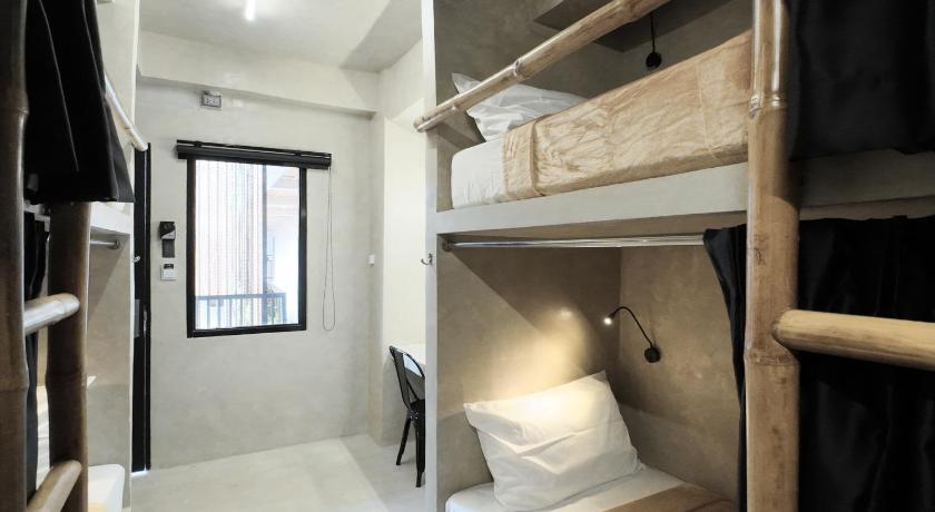 Image of 4 Bed Mix Dormitory 1