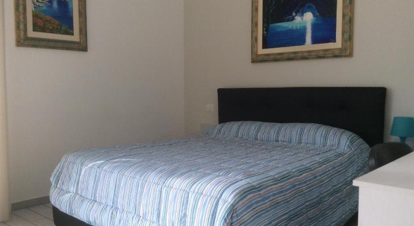 Image of Luxury Triple Room 12