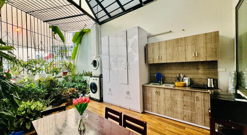 ハノイ Sunny home - Ancient street view - Hoan Kiem lake by The Little Home 3つ星 ゲストハウス ロビー