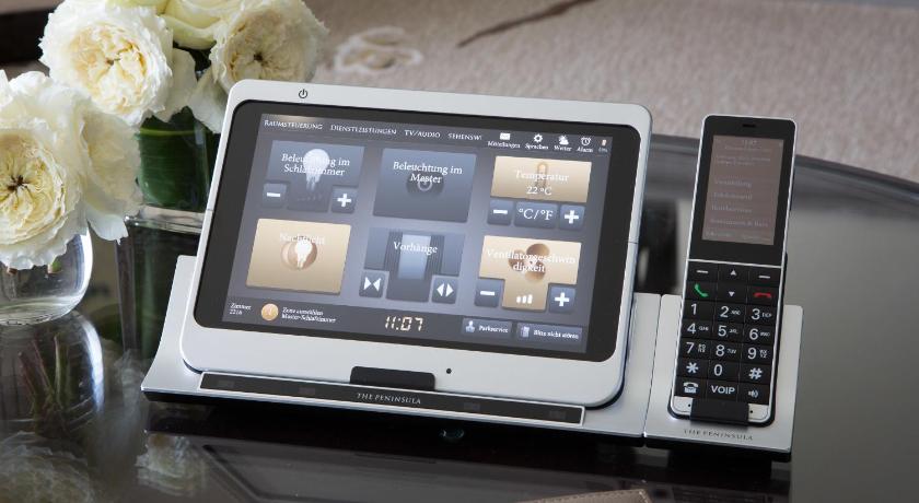 Image of Deluxe Room King 13