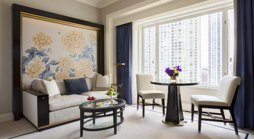 Image of Grand Premier King Room 3