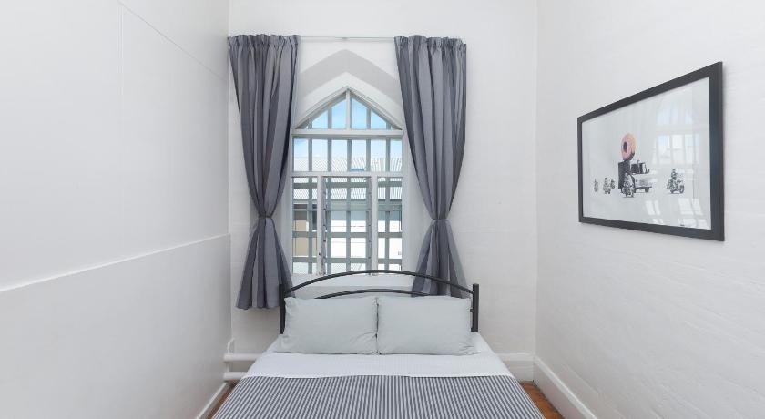 Image of Double Room Shared Bathroom 0