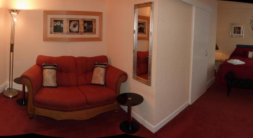 Image of Double Room 5