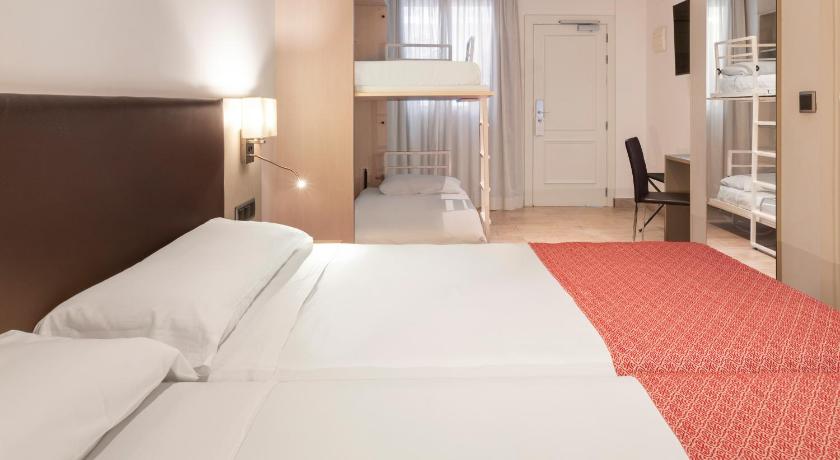 세비야 호텔 카탈로니아 히스팔리스 (Hotel Catalonia Hispalis) 3성급 호텔 수영장