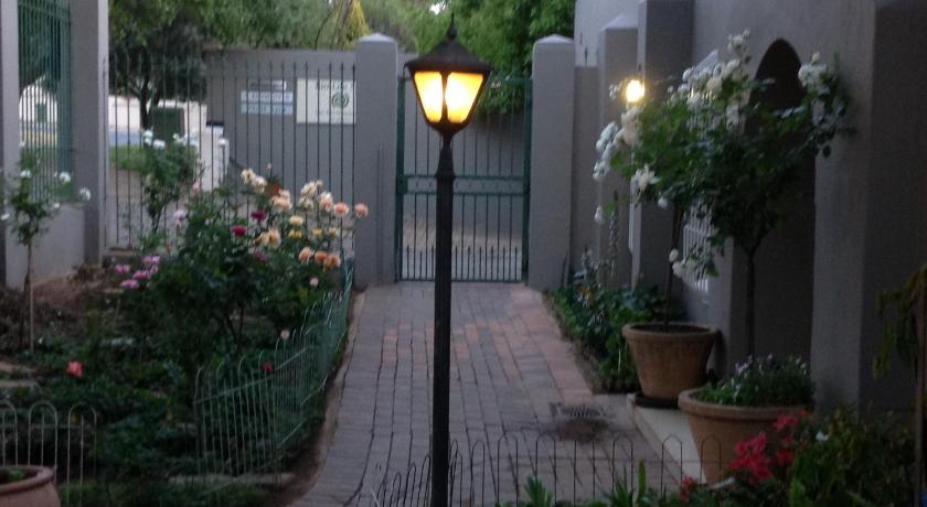Bio-Pointment Guest Suites — Hotel in Johannesburg