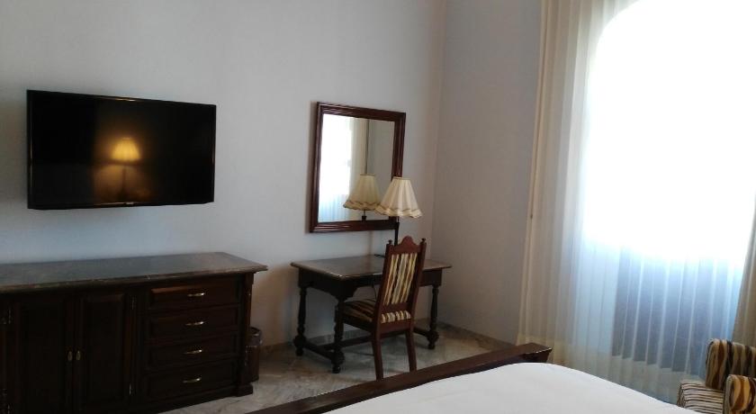 Image of King Suite 5