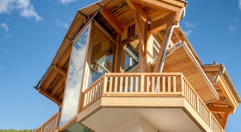Self Check-In Chalet Rooms