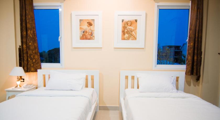 Image of Standard Twin Room 4