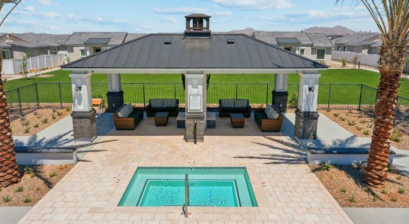 カサグランデ Breezy Modern House in Casa Grande with Pool,BBQ 4つ星 宿泊施設 プール