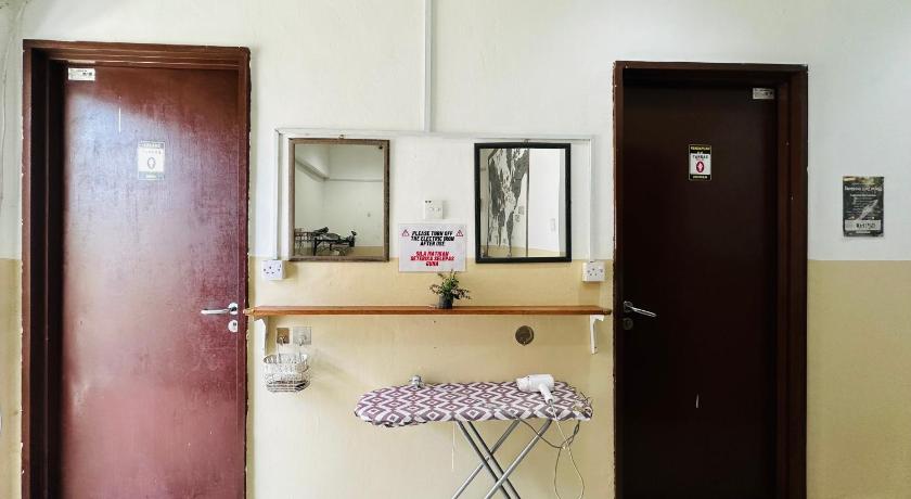 Image of Male Dormitory Room 14