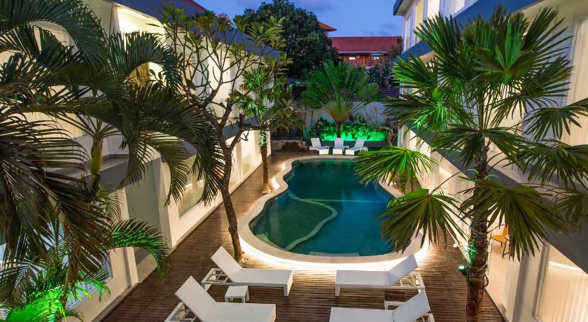 Coast Boutique Hotel - image 2