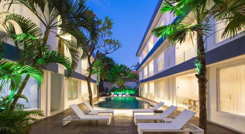 Coast Boutique Hotel - image 9