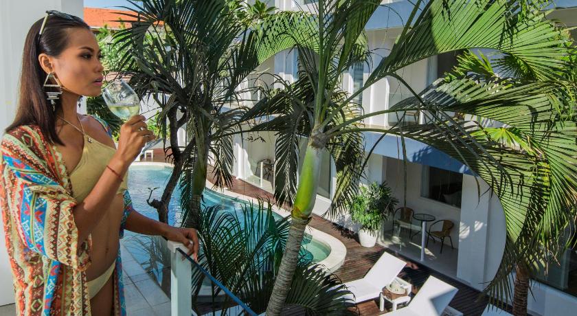 Coast Boutique Hotel - image 8