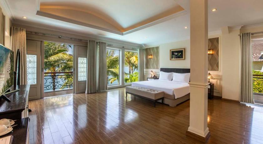 Image of Executive Suite Ocean View 12