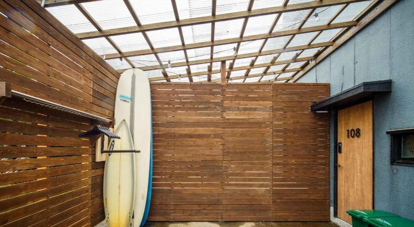 휴가 日向サーフキャンプ108 3성급 숙소 로비