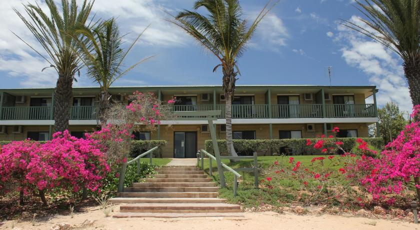 Ningaloo Coral Bay – Bayview photo